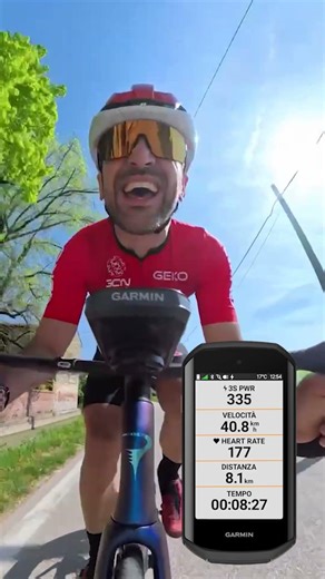 Quanto conta l'attrezzatura in una crono di 10 km? ⏱️🚴‍♂️ #shorts