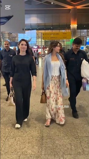 ARYANKHAN Sir meet with GF ❤️ janhvikapoor on the stage 🔥 4k Whatsapp love ❣️ status video