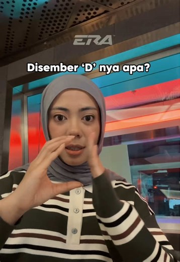 Disember D nya apa? Dengarlah, dunia, rintihan hatiku Yang terbalut dalam doaku 😩😩😩🥲🥲🥲😔😔😔 Jom galau dan enjoy dengan @nidjiofficial @bunkfaceband 21 December 2025 ni dekat Zepp KL! Dapatkan tiket korang sekarang! #ERARadioNo1PalingLegit #PetangERA