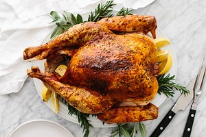 Are you ready to make the BEST Thanksgiving turkey recipe? Trust me, it’s easier than you think. 😉 Here's the no-fail recipe: https://downshiftology.com/recipes/thanksgiving-turkey-recipe/ | Downshiftology
