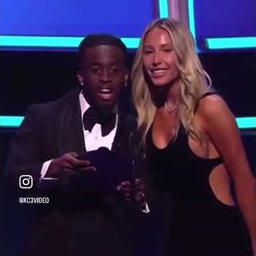 Kai presenting at the awards 😂*Must Watch