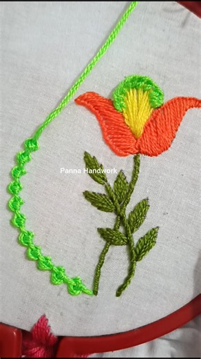 So pretty flower border embroidery design #youtubeshorts #embroiderydesigns #knitting
