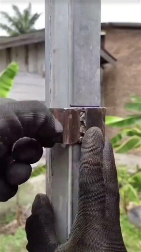 Clever DIY Clamp Technique for Perfect Metal Frame Alignment