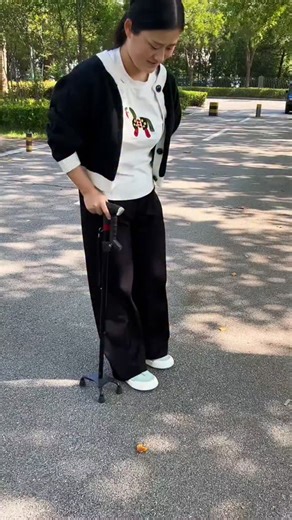 ISTORCHY on Instagram: "💪👣 Adjustable Walking Cane with LED Light Stay steady, safe, and confident with this smart walking cane — perfect for seniors or anyone needing extra balance support. 🌟 ✨ Features: ✅ Adjustable height for comfort 💡 Built-in LED light for nighttime walks 🔄 Foldable & portable design 🦶 Anti-slip rubber base for stability 💖 Lightweight yet durable aluminum body #WalkingCane #AdjustableStick #ElderlySupport #LEDWalkingStick #BalanceAid #HealthCareEssentials #MobilitySu
