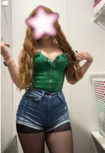 Poison Ivy Cosplay Tutorial for Beginners