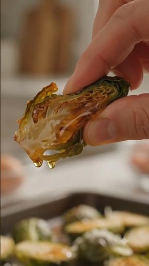 Crispy Honey Smashed Brussels Sprouts! 🍯✨ #Shorts #healthysnacks
