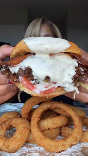 Cookitgirleats on Instagram: "Double bacon cheeseburger with onion rings ❤️ #burger #onionrings #mukbang #asmreating #eating #reels #explore #reelvideo #explorepage✨ #fy"