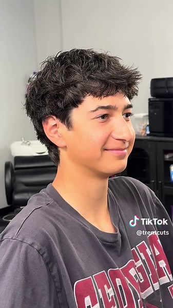 💈P.O.V Scissor Cutting Techniques Warrior Haircut @Flow Bros #ElkGroveBarber #WarriorHaircut #BlowoutTaper #MensHairstyle #Barber #Barbershop #BeardTrim #Buzzcut #FolsomBarber #NaturalSlickback #FluffHair #TexturedFringe #MensLongHair #Fade #Taper #Hairstylist