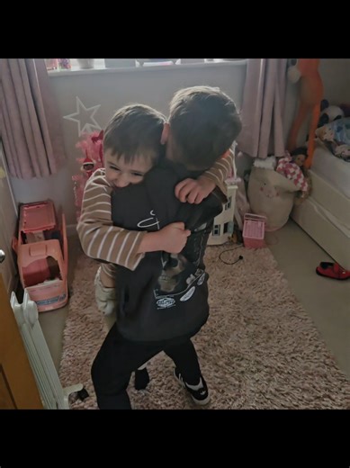 Reunited after 3 months of his bestie moving away ❤️ #reunion #friends #reunited