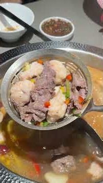Ordering a $40 hot pot set for 3-4 people
