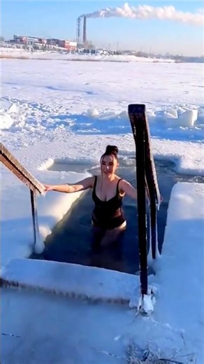 part419#Swimmingin -20°C#Weather🧊TheUltimate#Ice😱Bath Challenge❄️OnlyinRussia#Winter🌊 SwimmingFrozen
