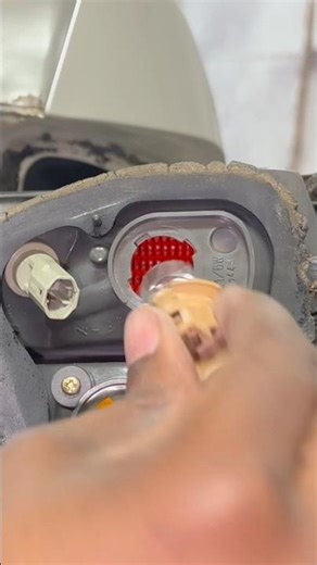 1997-2001 Lexus ES300 Taillight Replacement ‪@ElmoMotorWorks‬