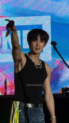 Jesselin⚘ on Instagram: "guys maksudnya jarak debut nya udah kelamaan, bukan age gap HAHA. Kemana aja jess 13 tahun ini😔💔 malah grup nya udah ga aktif lagi huhu. Next ktemu lagi kapan @real__pcy ?!"