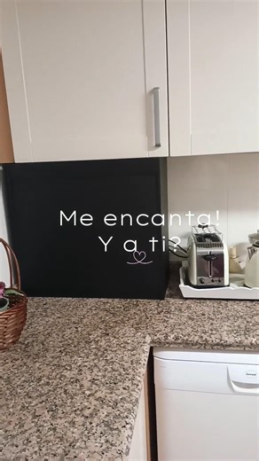 Reduciendo ruido visual en el banco de la cocina. #ordenacion #ikea #cocina #deco