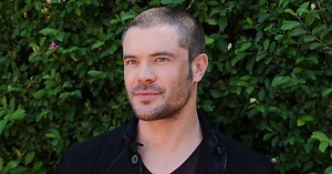 'HTGAWM' Star Charlie Weber Reveals 'Drastic' Beard Shaving Was His Idea