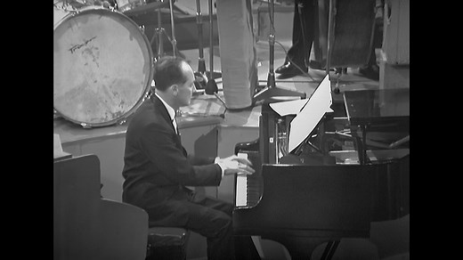 3.4K views · 414 reactions | Start your weekend right with some live Henry Mancini!  Revel in this performance from '64 from Best of Both Worlds. Hank's performance of "Sing" will premiere on the Henry Mancini Youtube channel today at 9 am PDT / 12 pm EDT / 6 pm CEST: https://found.ee/ManciniYoutube | Henry Mancini | Facebook
