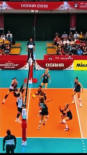 Legendary Women's Volleyball Setters of All Time #volleyball #volley