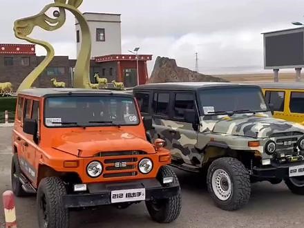 2023款北汽硬汉#212狙击手 亮相，号称吉普终结者，这应该是国产最亲民的越野车了吧，给我一个不买它的理由#北汽212 #硬派越野 #dou是好车