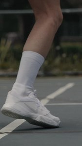 Hit the courts with our premium sports socks made with varied levels of clinically-tested padding and our THOR•LON® fibers for superior softness, resilience, and durability! 🎾 Shop yours today 👉 https://bit.ly/3n52v5c | Thorlo