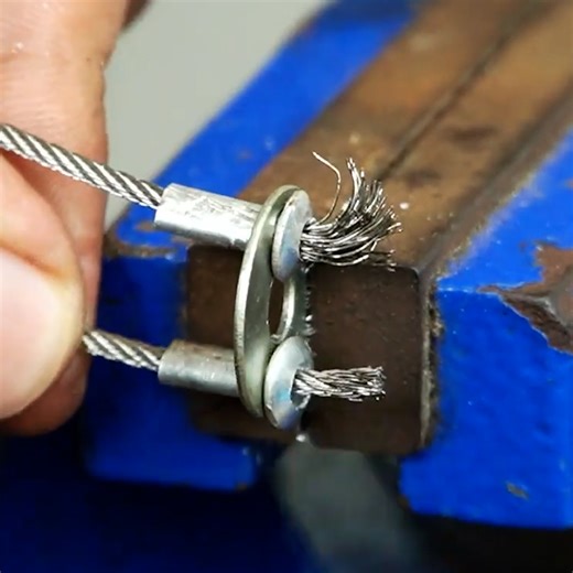 Craftsman Skills, Smart, Minimalist Shelf Designs | DIY & Crafts