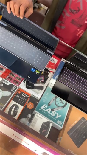 GURU GORAKSHNATH COMPUTER ( Laptop Store ) on Instagram: "🔥*HP Victus gaming laptop*🔥 i5 12th Generation H processor 16Gb DDR4 ram 😱1TB NVME SSD 8Gb intel Hd graphics 🔥*4Gb Nvidia RTX 2050 graphics card*🔥 15.6 Inch 144 Hz IPS Display Backlight Keyboard Windows 11 license Like New Condition ₹4?500/- 🔥*HP Pavilion gaming laptop*🔥 i7 8th generation H Series Processor 8gb DDR4 ram 128gb NVME SSD 1TB Harddisk 4Gb intel Hd graphics 🔥4Gb Nvidia GTX 1050ti graphics card🔥 15.6 Inch Display Backl