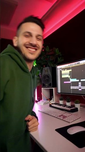 Such a classic! Everybody, yeah - Rock your body, yeah 🔥 original: „Everybody“ by ‪@backstreetboys‬