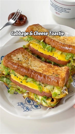 Let's make a Cabbage & Cheese Toastie in 10 mins #cooking #homecook #cookingshorts