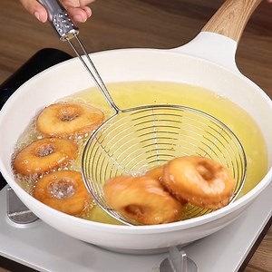 14M views · 85K reactions | Make these homemade donuts in just 10 minutes | Divine Recipes | Facebook