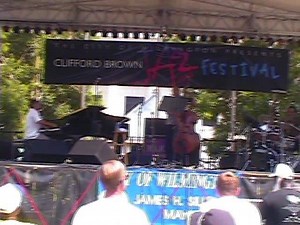 32 reactions · 25 shares | Michael Brecker Quartet - Round Midnight Michael Brecker - Tenor Saxophone MJoey Calderazzo - Piano James Genus - Upright Bass Jeff Tain' Watts - Drums Clifford Brown Jazz Festival 11 06 2000 Wilmington DE | Avant Garde Music | Facebook