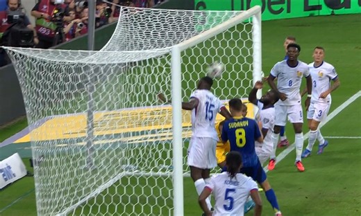Ukraine - France : voir le sauvetage d'Ibrahima Konaté sur sa ligne ! - Matchs internationaux de préparation | TF1+