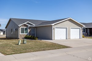 Twin Eagles East - 29456 Old Portland Rd Adel, IA 50003 | Apartments.com