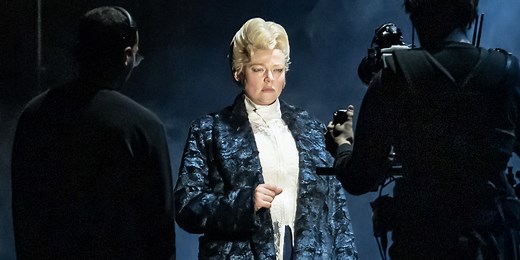 THE PICTURE OF DORIAN GRAY's Sarah Snook Wins 2025 Tony Award for Best Actress