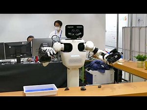 Honda visar upp roboten Avatar. Företagets nya telepresence-robot.