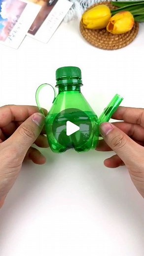 paper crafts creator on Instagram: "Don’t throw away the finished beverage bottle, just follow these simple steps to make a small kettle that can drink water from! #Turnwasteintotreasure #Parentchild #handicraft #Handmade #diy The magical use of empty bottles #Kindergarten #handicraft paper craft ideas"