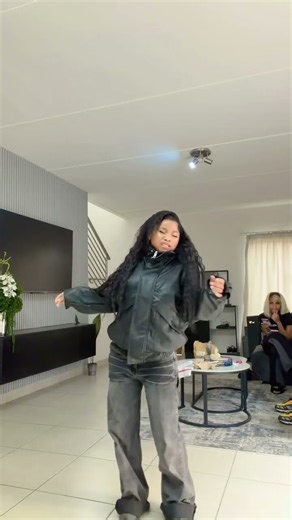 Dudu RSA 🔥😍 Showing Off Her Dance Moves! South Africa’s Dance Queen 💃🇿🇦