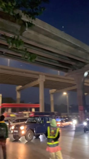 Road 🌿 #kaziabuabid #winter #shorts #dhaka