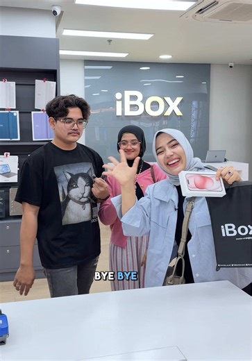Unboxing iPhone 15 dan iPad Baru!