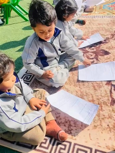 Paper tearing and scrumble activities help children strengthen their fine motor skills, improve finger control, and build hand–eye coordination. These fun activities also enhance concentration, creativity, and sensory development, making learning playful and joyful for kids.❤️ #Koteshworbranch #Nurserypg #Activity | Euro-Star Montessori school