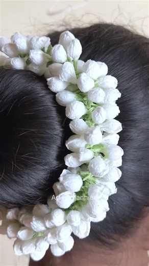 Tissue Paper Gajra #easycraft #diy #papercraft #ytshorts #tissuepapercraft