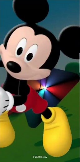 Disney NOW logo 2021