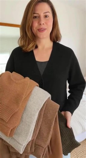 Easy layering piece for everyday looks ✨ #wardrobeessentials #knittedsweaters #womenautumnwear #plussizeautumninspo #blakelyoversizedhoodie #roundneckhoodie #oversizedmenswear #womenfashiontop #womensfashionuk #ladiesjumper #Easy #layering #piece #for #everyday #looks #✨