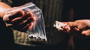 Top 10 states where drug dealers get longest average prison sentences