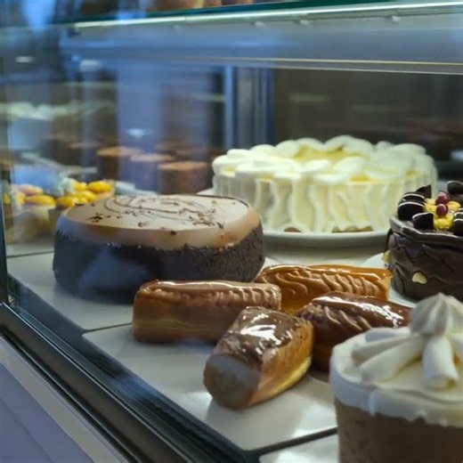 Exploring The Best Cake Shop: A Slice of Sweet Delights