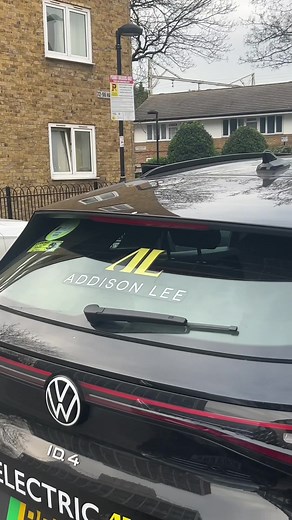 Weekend trips are all fun and games until you have to get to the airport, so why not make it a little easier and *fancier* in an Addison Lee cab 🤷🏼‍♀️ Simply download the app, book your taxi and boom you are there! #AddisonLee #London #Travel #ExploreLondon