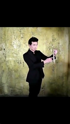 High Voltage Arc Igniter Magic Trick – Fire Appearing From Thumb Tips / #shorts #tech #fyp #gadgets