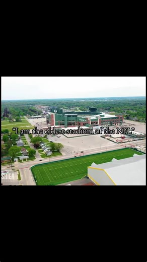 Soldier field in Chicago being the oldest one of the NFL#soldierfield #chicagobears #fyp #stadium #viral