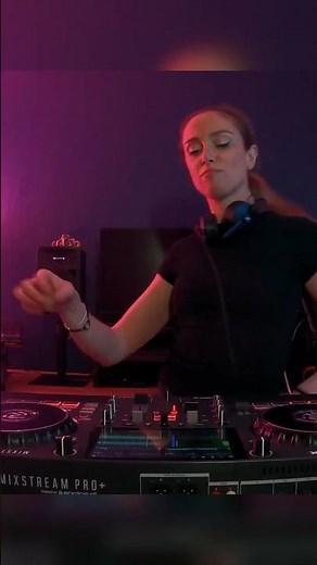 Mini tech house routine from Nolya on the Mixstream Pro+