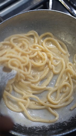 Da Roma a Firenze I pici cacio e pepe, rustici, decisi, irresistibili. From Rome to Florence Our pici cacio e pepe, rustic, bold, unforgettable. 📍 Trattoria Sant’Agostino — Via Sant’Agostino 23, Firenze #PiciCacioePepe #TrattoriaFirenze #CucinaToscana #FirenzeFoodie | Trattoria Sant'Agostino