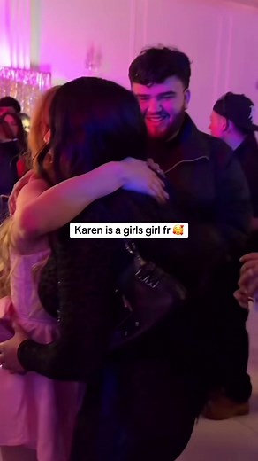 I love karen 🫶🏼🫶🏼🫶🏼 @Karen Mendoza @Eddie Zepeda @Wendy Ortiz #wendyortiz #wendolyn #karenmendoza #eddiezepeda #kaed #wendolynortiz #girlsgirl #explore #fypツ