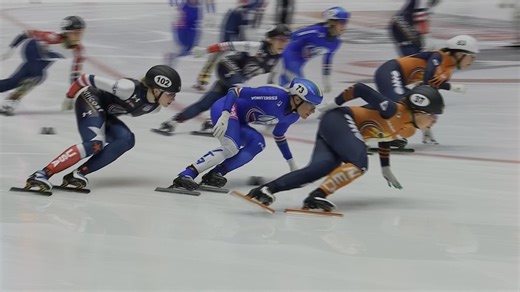 U.S. gets first women's relay medal of season at World Tour